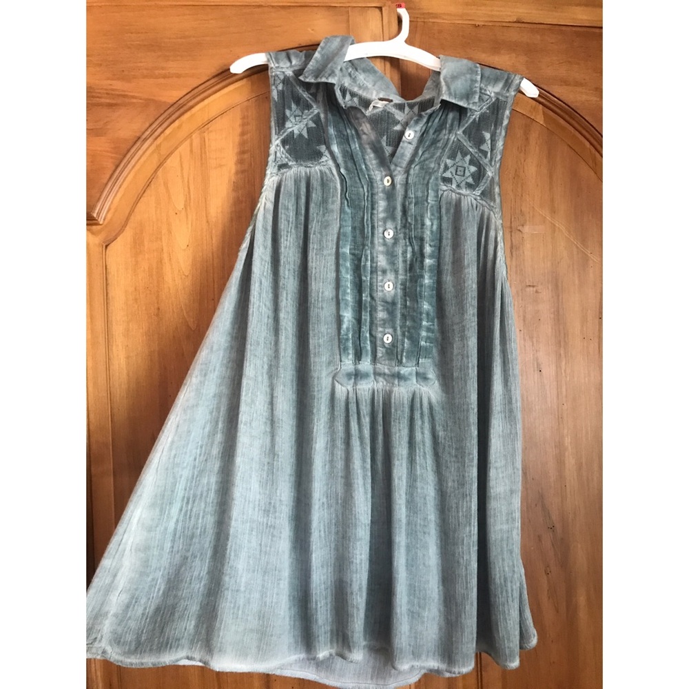 Free People Blue Dress w/ Buttons and Collar Small